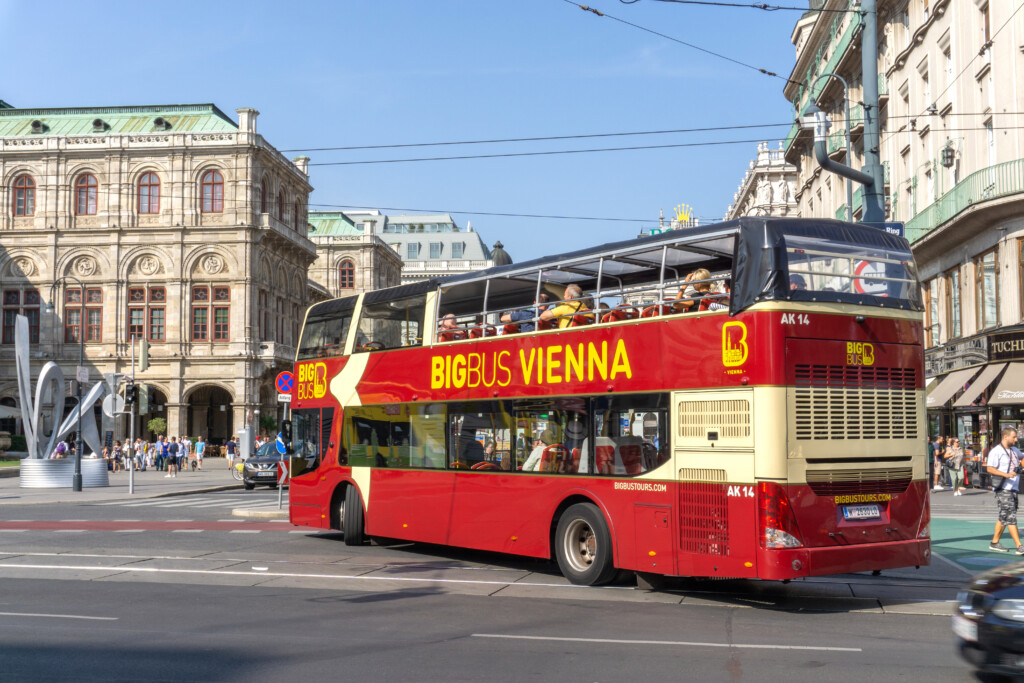 hop on hop off Vienna big bus tour trips